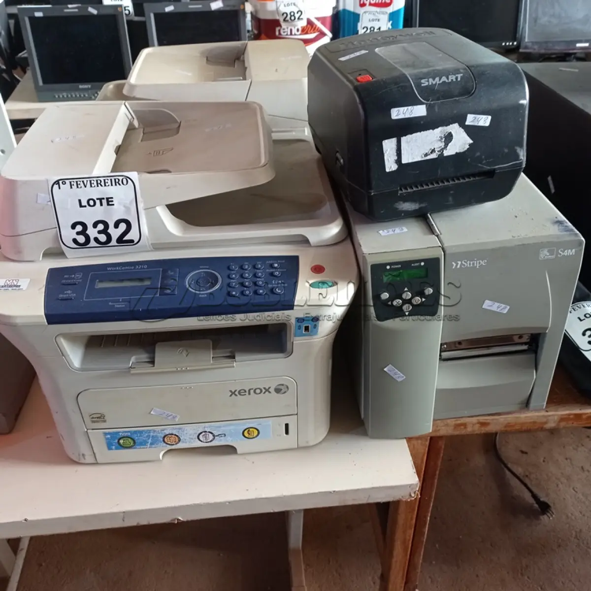 LOTE 332