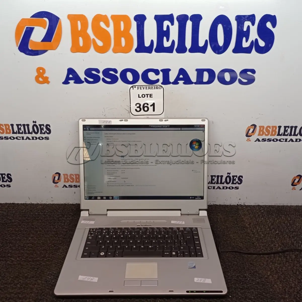 LOTE 361 - 01 NOTEBOOK ITAUTEC SEM FONTE. (NO ESTADO) ATENÇÃO! FAZER A VISITAÇÃO ANTES DE ARREMATAR, NÃO SABEMOS SE FUNCIONA. LEILÃO NÃO TEM GARANTIA E NEM DEVOLUÇÃO, SUJEITO A POSSÍVEIS AVARIAS VISÍVEIS/OCULTAS E/OU AUSÊNCIA DE COMPONENTES.