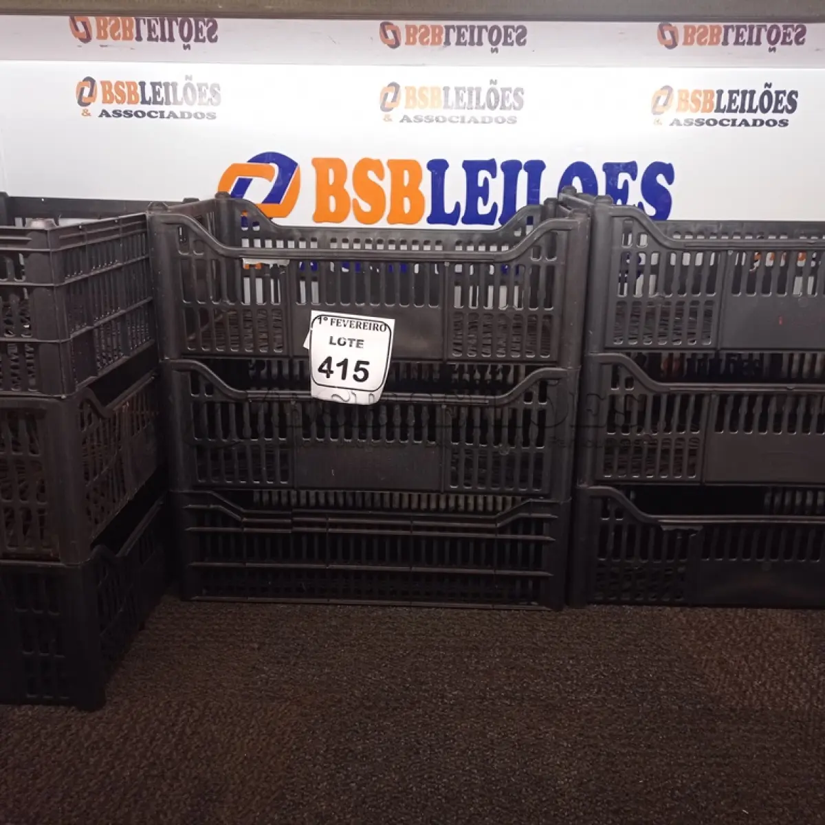 LOTE 415 - 10 CESTOS ORGANIZADORES EM PLÁSTICO. (NO ESTADO) ATENÇÃO! FAZER A VISITAÇÃO ANTES DE ARREMATAR, NÃO SABEMOS SE FUNCIONA. LEILÃO NÃO TEM GARANTIA E NEM DEVOLUÇÃO, SUJEITO A POSSÍVEIS AVARIAS VISÍVEIS/OCULTAS E/OU AUSÊNCIA DE COMPONENTES.
