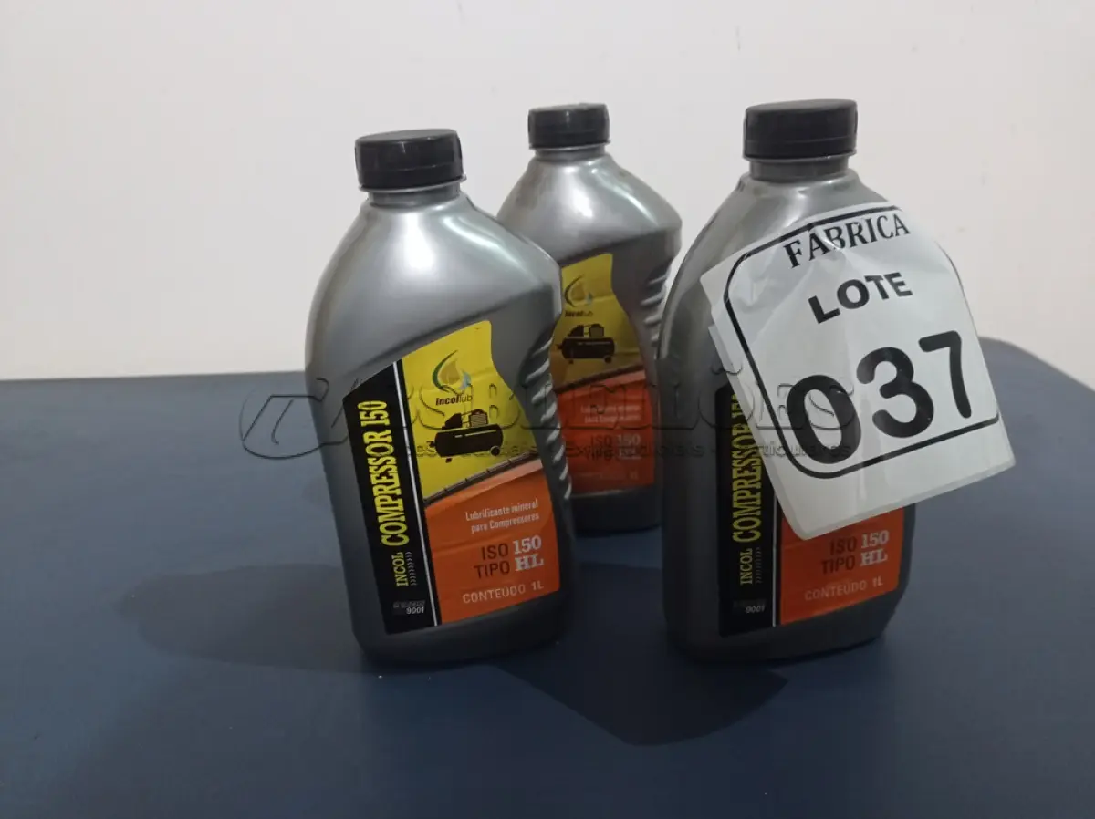 LOTE 037 - 03 LITROS DE LUBRIFICANTE MINERAL PARA COMPRESSORES. TIPO HL ISSO 150. (NO ESTADO) ATENÇÃO! FAZER A VISITAÇÃO ANTES DE ARREMATAR, NÃO SABEMOS SE FUNCIONA. LEILÃO NÃO TEM GARANTIA E NEM DEVOLUÇÃO, SUJEITO A POSSÍVEIS AVARIAS VISÍVEIS/OCULTAS E/OU AUSÊNCIA DE COMPONENTES.