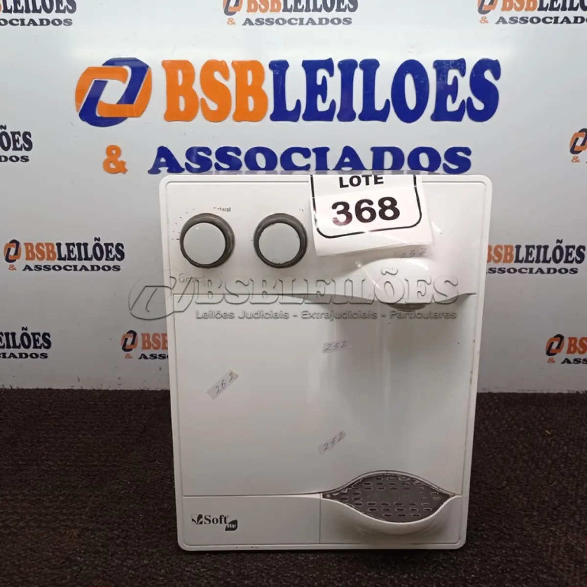 LOTE 368 - 01 BEBEDOURO DE BANCADA SOFT. (NO ESTADO) ATENÇÃO! FAZER A VISITAÇÃO ANTES DE ARREMATAR, NÃO SABEMOS SE FUNCIONA. LEILÃO NÃO TEM GARANTIA E NEM DEVOLUÇÃO, SUJEITO A POSSÍVEIS AVARIAS VISÍVEIS/OCULTAS E/OU AUSÊNCIA DE COMPONENTES.