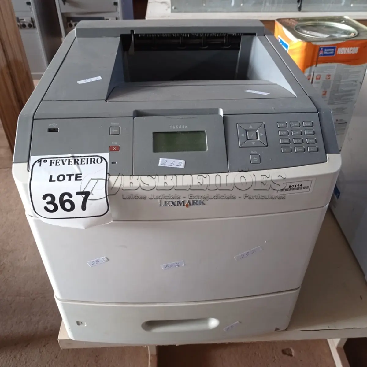 LOTE 367 - 01 IMPRESSORA LEXMARK T654DN. (NO ESTADO) ATENÇÃO! FAZER A VISITAÇÃO ANTES DE ARREMATAR, NÃO SABEMOS SE FUNCIONA. LEILÃO NÃO TEM GARANTIA E NEM DEVOLUÇÃO, SUJEITO A POSSÍVEIS AVARIAS VISÍVEIS/OCULTAS E/OU AUSÊNCIA DE COMPONENTES.