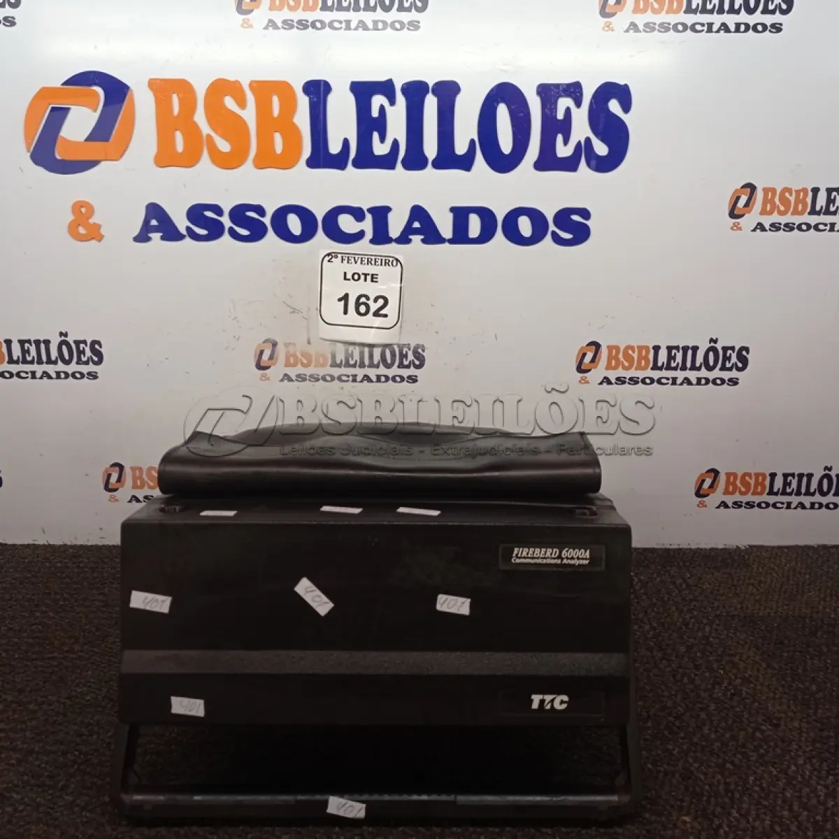 LOTE 162 - 01 APARELHO ANALISADOR DE COMUNICAÇÃO FIREBERD 6000.  (NO ESTADO) ATENÇÃO! FAZER A VISITAÇÃO ANTES DE ARREMATAR, NÃO SABEMOS SE FUNCIONA. LEILÃO NÃO TEM GARANTIA E NEM DEVOLUÇÃO, SUJEITO A POSSÍVEIS AVARIAS VISÍVEIS/OCULTAS E/OU AUSÊNCIA DE COMPONENTES.