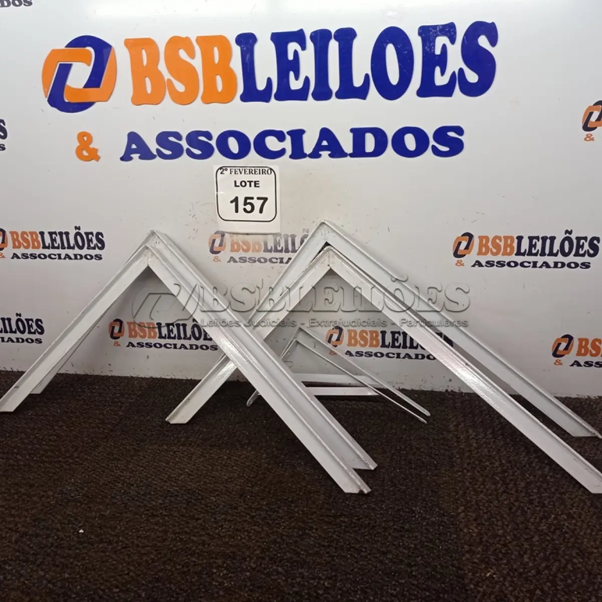 LOTE 157