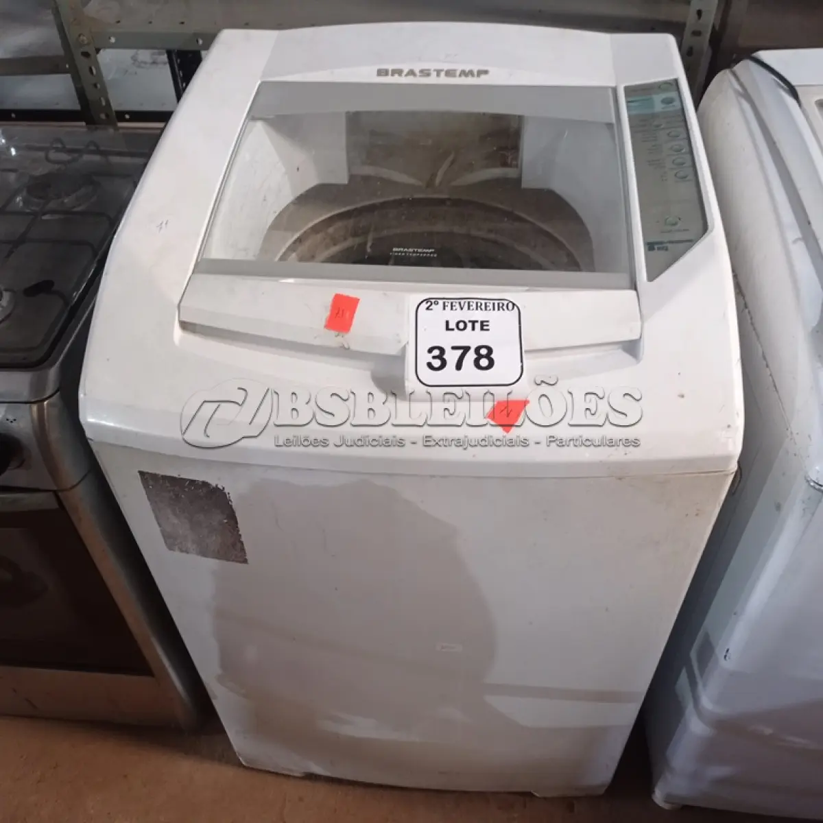LOTE 378 -  01 MÁQUINA DE LAVAR ROUPAS BRASTEMP 8KG. (NO ESTADO) ATENÇÃO! FAZER A VISITAÇÃO ANTES DE ARREMATAR, NÃO SABEMOS SE FUNCIONA. LEILÃO NÃO TEM GARANTIA E NEM DEVOLUÇÃO, SUJEITO A POSSÍVEIS AVARIAS VISÍVEIS/OCULTAS E/OU AUSÊNCIA DE COMPONENTES.