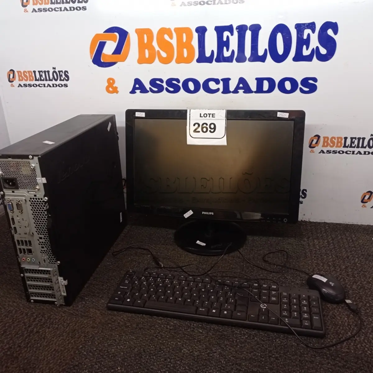 LOTE 269 -  01 CPU MARCA LENOVO, MONITOR PHILIPS COM TECLADO E MOUSE. (NO ESTADO) ATENÇÃO! FAZER A VISITAÇÃO ANTES DE ARREMATAR, NÃO SABEMOS SE FUNCIONA. LEILÃO NÃO TEM GARANTIA E NEM DEVOLUÇÃO, SUJEITO A POSSÍVEIS AVARIAS VISÍVEIS/OCULTAS E/OU AUSÊNCIA DE COMPONENTES.
