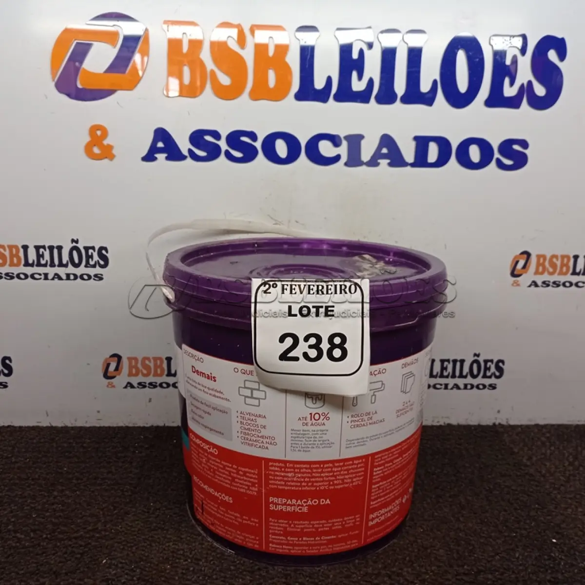 LOTE 238 -  01 BALDE DE TINTA HIDRO TINTAS ACRÍLICA NA COR BRANCO GELO. (NO ESTADO) ATENÇÃO! FAZER A VISITAÇÃO ANTES DE ARREMATAR, NÃO SABEMOS SE FUNCIONA. LEILÃO NÃO TEM GARANTIA E NEM DEVOLUÇÃO, SUJEITO A POSSÍVEIS AVARIAS VISÍVEIS/OCULTAS E/OU AUSÊNCIA DE COMPONENTES.