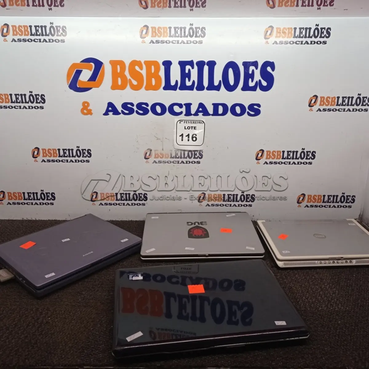 LOTE 116 - 04 NETBOOK’S MARCAS E MODELOS DIVERSOS PARA RETIRADA DE PEÇAS. (NO ESTADO) ATENÇÃO! FAZER A VISITAÇÃO ANTES DE ARREMATAR, NÃO SABEMOS SE FUNCIONA. LEILÃO NÃO TEM GARANTIA E NEM DEVOLUÇÃO, SUJEITO A POSSÍVEIS AVARIAS VISÍVEIS/OCULTAS E/OU AUSÊNCIA DE COMPONENTES.