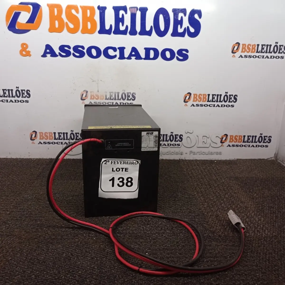 LOTE 138 - 01 MODULO DE BATERIA NHS. (NO ESTADO) ATENÇÃO! FAZER A VISITAÇÃO ANTES DE ARREMATAR, NÃO SABEMOS SE FUNCIONA. LEILÃO NÃO TEM GARANTIA E NEM DEVOLUÇÃO, SUJEITO A POSSÍVEIS AVARIAS VISÍVEIS/OCULTAS E/OU AUSÊNCIA DE COMPONENTES.