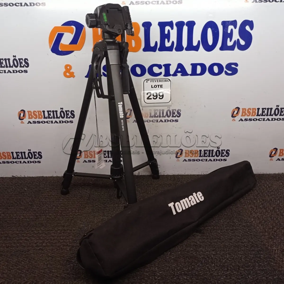 LOTE 299 - 01 TRIPÉ P/CÂMERA FOTOGRÁFICA MARCA TOMATE MODELO MTG-3016. (NO ESTADO) ATENÇÃO! FAZER A VISITAÇÃO ANTES DE ARREMATAR, NÃO SABEMOS SE FUNCIONA. LEILÃO NÃO TEM GARANTIA E NEM DEVOLUÇÃO, SUJEITO A POSSÍVEIS AVARIAS VISÍVEIS/OCULTAS E/OU AUSÊNCIA DE COMPONENTES.
