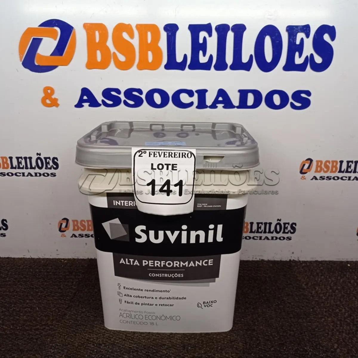 LOTE 141 - 01 GALÃO DE TINTA PARA INTERIOR DE ALTA PERFORMASSE 18L MARCA SUVINIL. (NOVO) (NO ESTADO) ATENÇÃO! FAZER A VISITAÇÃO ANTES DE ARREMATAR, NÃO SABEMOS SE FUNCIONA. LEILÃO NÃO TEM GARANTIA E NEM DEVOLUÇÃO, SUJEITO A POSSÍVEIS AVARIAS VISÍVEIS/OCULTAS E/OU AUSÊNCIA DE COMPONENTES.