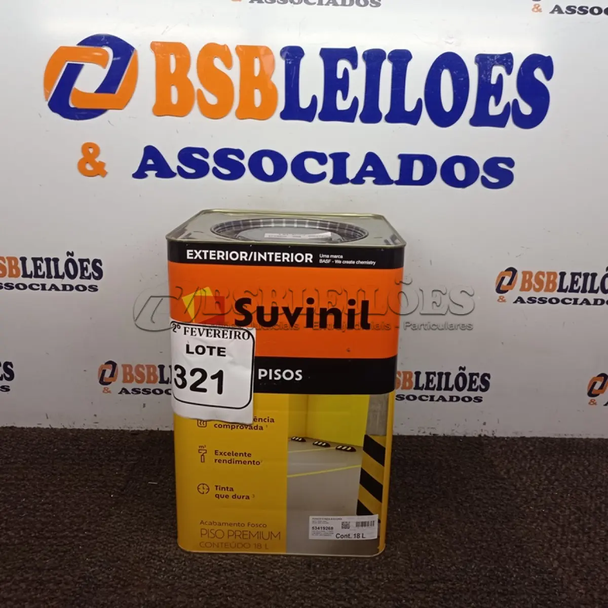 LOTE 321 -  01 LATA DE TINTA DE PISO MARCA SUVINIL NA COR CINZA ESCURO FOSCO. (NO ESTADO) ATENÇÃO! FAZER A VISITAÇÃO ANTES DE ARREMATAR, NÃO SABEMOS SE FUNCIONA. LEILÃO NÃO TEM GARANTIA E NEM DEVOLUÇÃO, SUJEITO A POSSÍVEIS AVARIAS VISÍVEIS/OCULTAS E/OU AUSÊNCIA DE COMPONENTES.