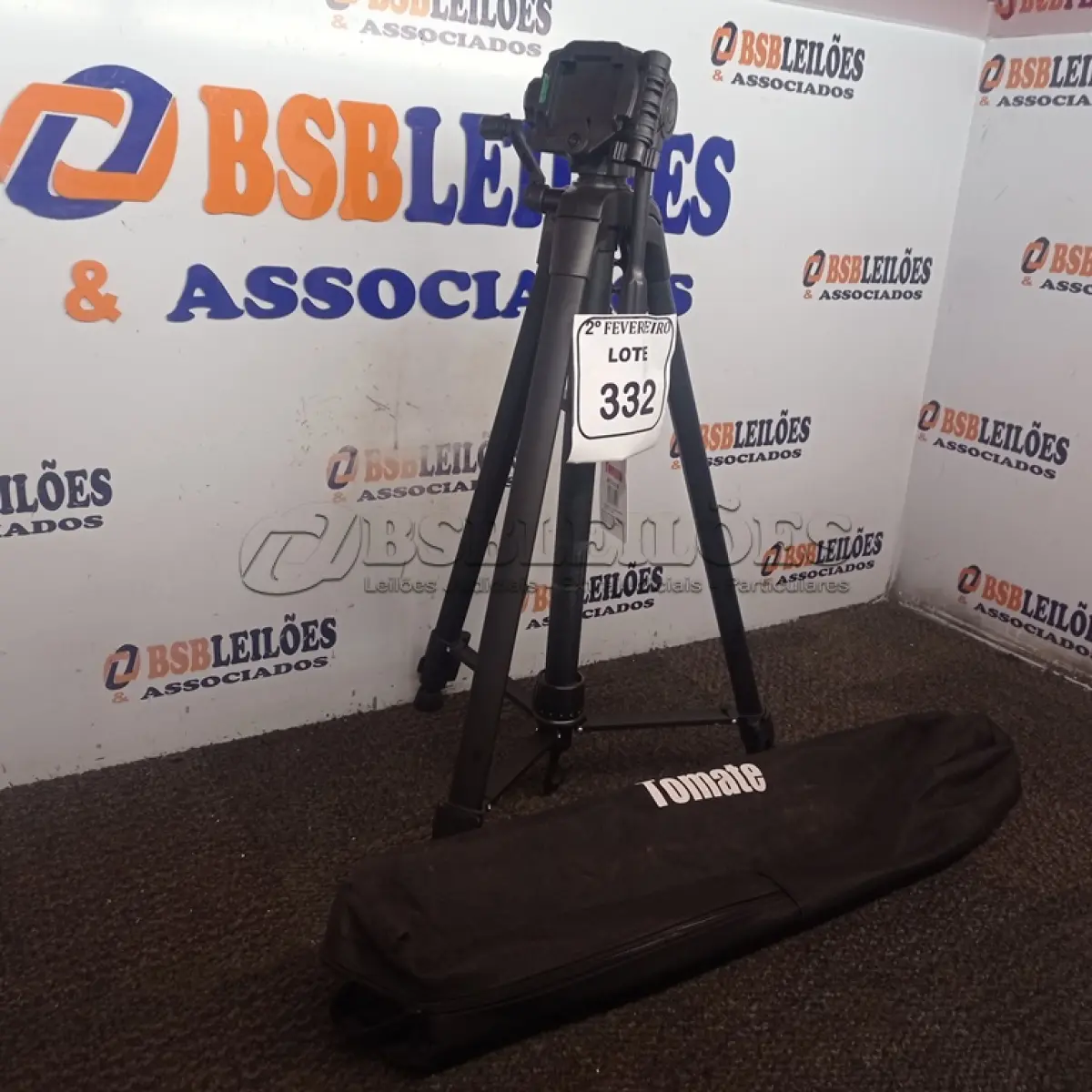 LOTE 332 - 01 TRIPÉ P/CÂMERA FOTOGRÁFICA MARCA TOMATE MODELO MTG-3016. (NO ESTADO) ATENÇÃO! FAZER A VISITAÇÃO ANTES DE ARREMATAR, NÃO SABEMOS SE FUNCIONA. LEILÃO NÃO TEM GARANTIA E NEM DEVOLUÇÃO, SUJEITO A POSSÍVEIS AVARIAS VISÍVEIS/OCULTAS E/OU AUSÊNCIA DE COMPONENTES.
