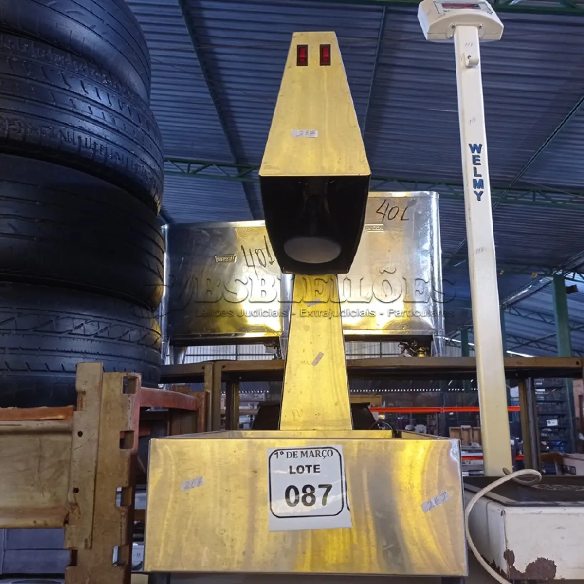 LOTE 087 - 01 AQUECEDOR DE BATATAS EM INOX. (NO ESTADO) ATENÇÃO! FAZER A VISITAÇÃO ANTES DE ARREMATAR, NÃO SABEMOS SE FUNCIONA. LEILÃO NÃO TEM GARANTIA E NEM DEVOLUÇÃO, SUJEITO A POSSÍVEIS AVARIAS VISÍVEIS/OCULTAS E/OU AUSÊNCIA DE COMPONENTES.