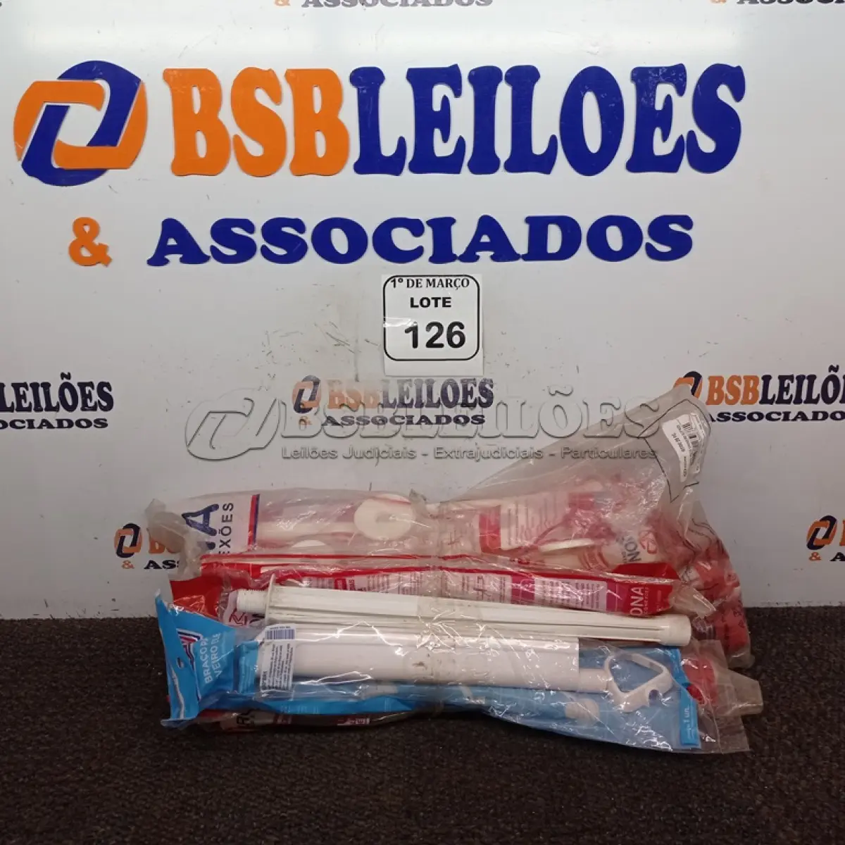 LOTE 126 - 01 LOTE COM VÁRIAS HASTE PARA CHUVEIRO ELÉTRICO. (NOVO) (NO ESTADO) ATENÇÃO! FAZER A VISITAÇÃO ANTES DE ARREMATAR, NÃO SABEMOS SE FUNCIONA. LEILÃO NÃO TEM GARANTIA E NEM DEVOLUÇÃO, SUJEITO A POSSÍVEIS AVARIAS VISÍVEIS/OCULTAS E/OU AUSÊNCIA DE COMPONENTES.