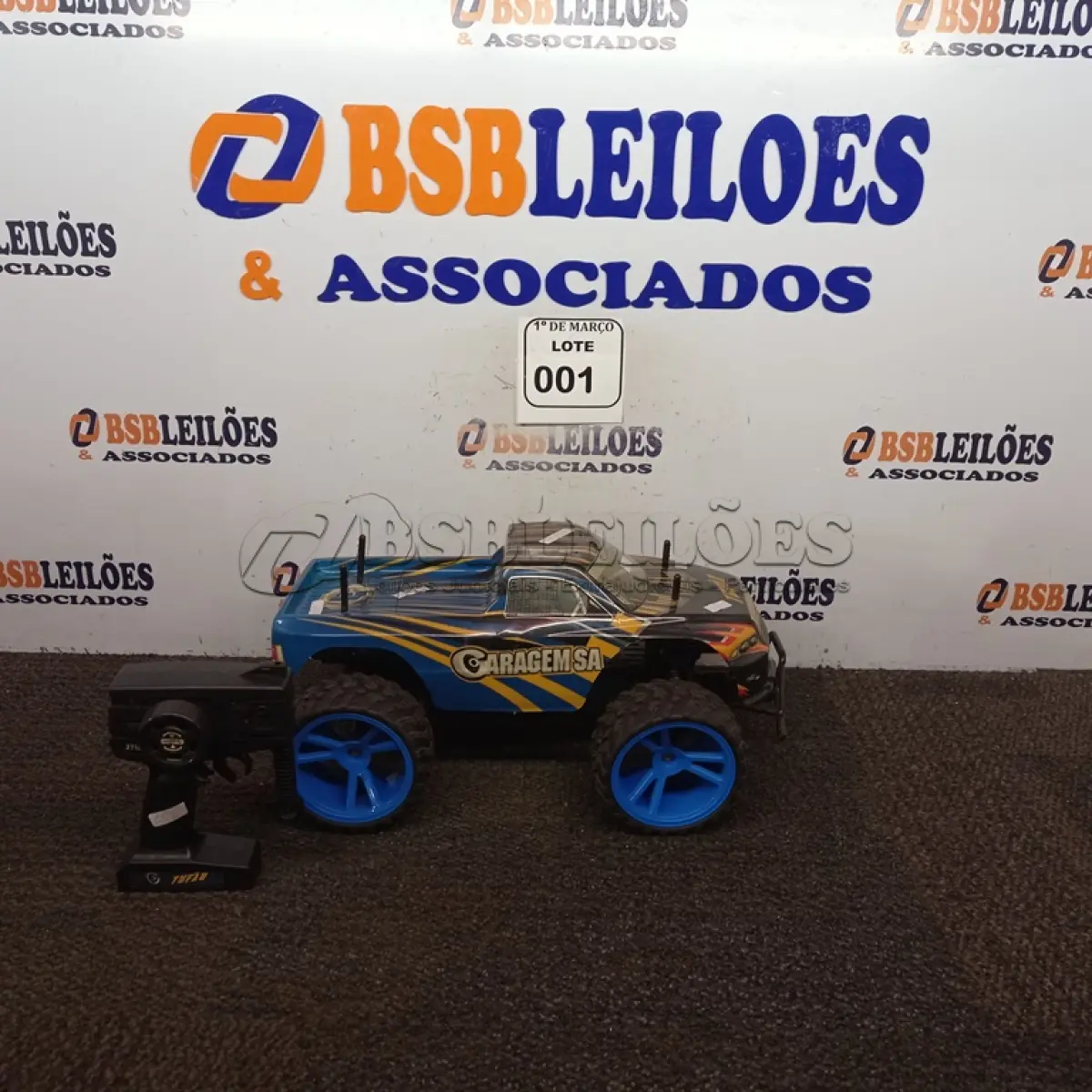 LOTE 001 - 01 CARRINHO TUFÃO DE CONTROLE REMOTO. (NO ESTADO) ATENÇÃO! FAZER A VISITAÇÃO ANTES DE ARREMATAR, NÃO SABEMOS SE FUNCIONA. LEILÃO NÃO TEM GARANTIA E NEM DEVOLUÇÃO, SUJEITO A POSSÍVEIS AVARIAS VISÍVEIS/OCULTAS E/OU AUSÊNCIA DE COMPONENTES.