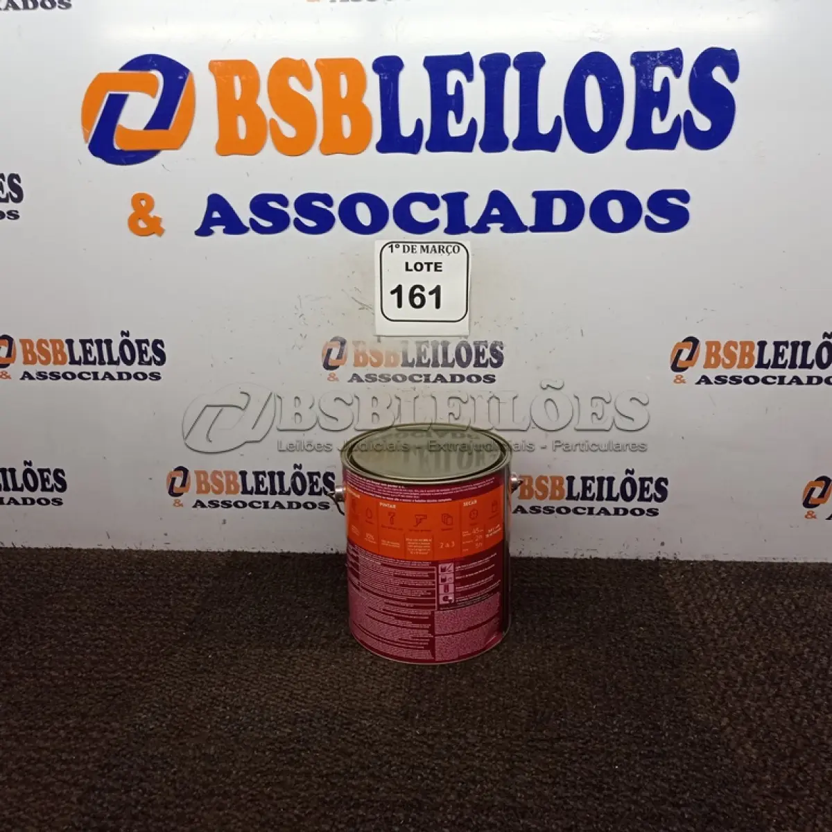 LOTE 161 - 01 LATA DE TINTA ESMALTE PARA MADEIRAS E METAIS NA COR BRILHANTE BRANCO DE 3,6L MARCA SUVINIL. (NOVO) (NO ESTADO) ATENÇÃO! FAZER A VISITAÇÃO ANTES DE ARREMATAR, NÃO SABEMOS SE FUNCIONA. LEILÃO NÃO TEM GARANTIA E NEM DEVOLUÇÃO, SUJEITO A POSSÍVEIS AVARIAS VISÍVEIS/OCULTAS E/OU AUSÊNCIA DE COMPONENTES.