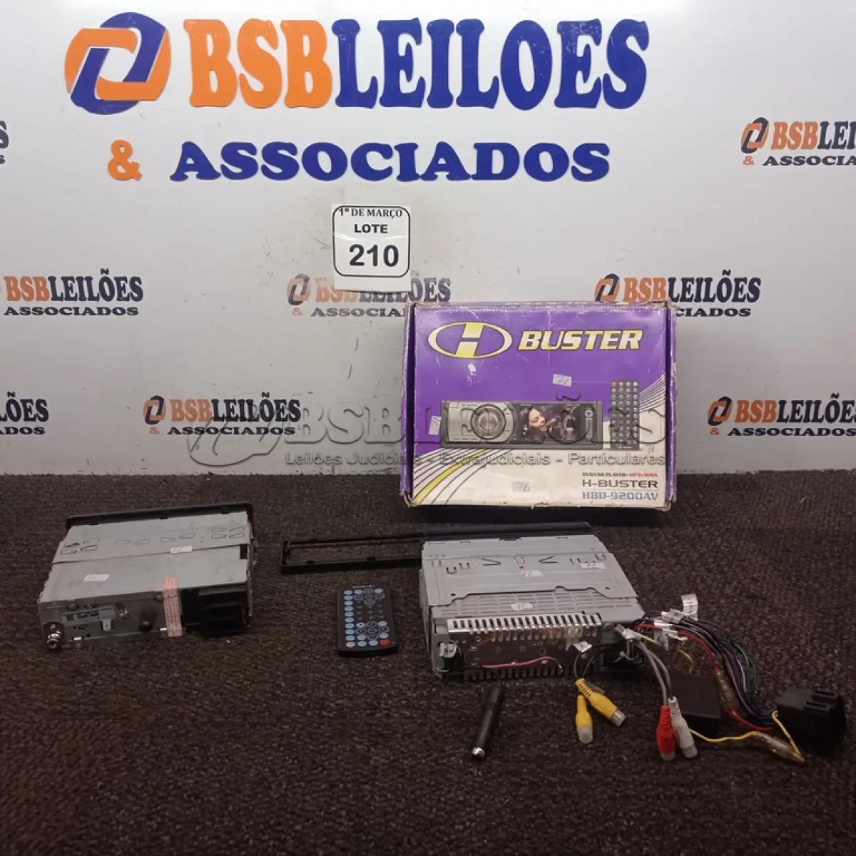 LOTE 210