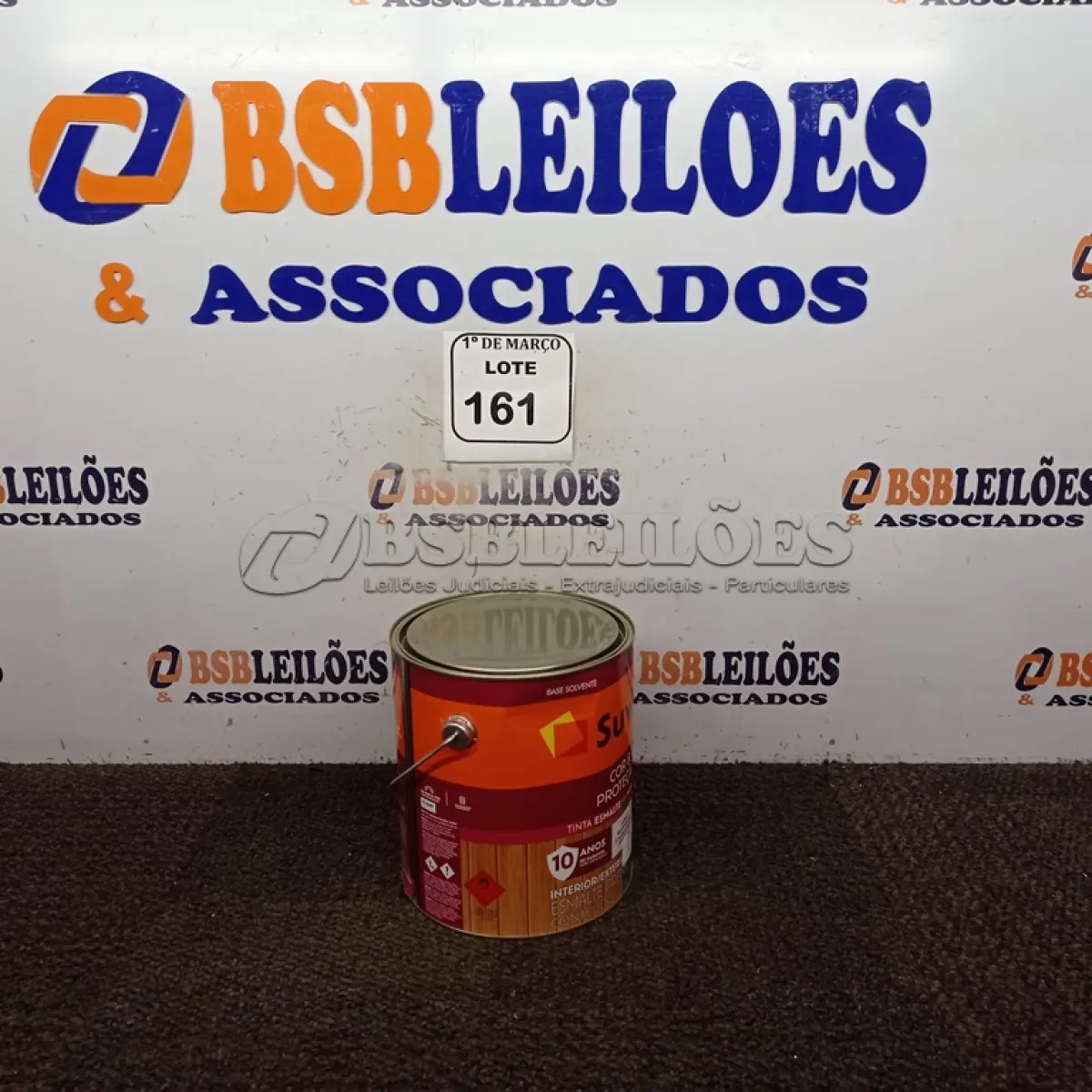 LOTE 161 - 01 LATA DE TINTA ESMALTE PARA MADEIRAS E METAIS NA COR BRILHANTE BRANCO DE 3,6L MARCA SUVINIL. (NOVO) (NO ESTADO) ATENÇÃO! FAZER A VISITAÇÃO ANTES DE ARREMATAR, NÃO SABEMOS SE FUNCIONA. LEILÃO NÃO TEM GARANTIA E NEM DEVOLUÇÃO, SUJEITO A POSSÍVEIS AVARIAS VISÍVEIS/OCULTAS E/OU AUSÊNCIA DE COMPONENTES.