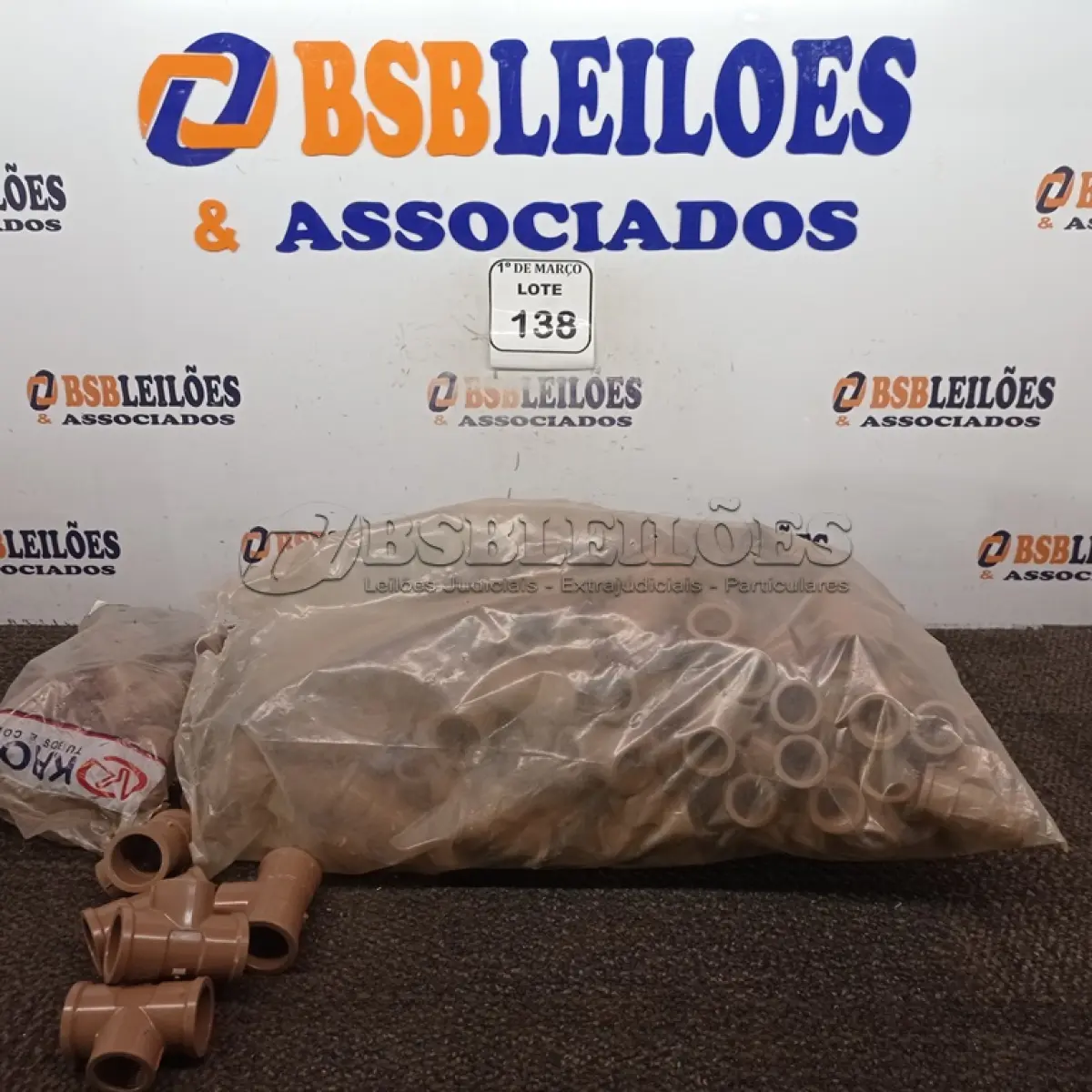 LOTE 138 - 97 UNIDADES DE TE-SMP SOLD 25 ¾ E 32 UNIDADES DE TE-SMP-SOLD 32 ¾. (NOVO) (NO ESTADO) ATENÇÃO! FAZER A VISITAÇÃO ANTES DE ARREMATAR, NÃO SABEMOS SE FUNCIONA. LEILÃO NÃO TEM GARANTIA E NEM DEVOLUÇÃO, SUJEITO A POSSÍVEIS AVARIAS VISÍVEIS/OCULTAS E/OU AUSÊNCIA DE COMPONENTES.