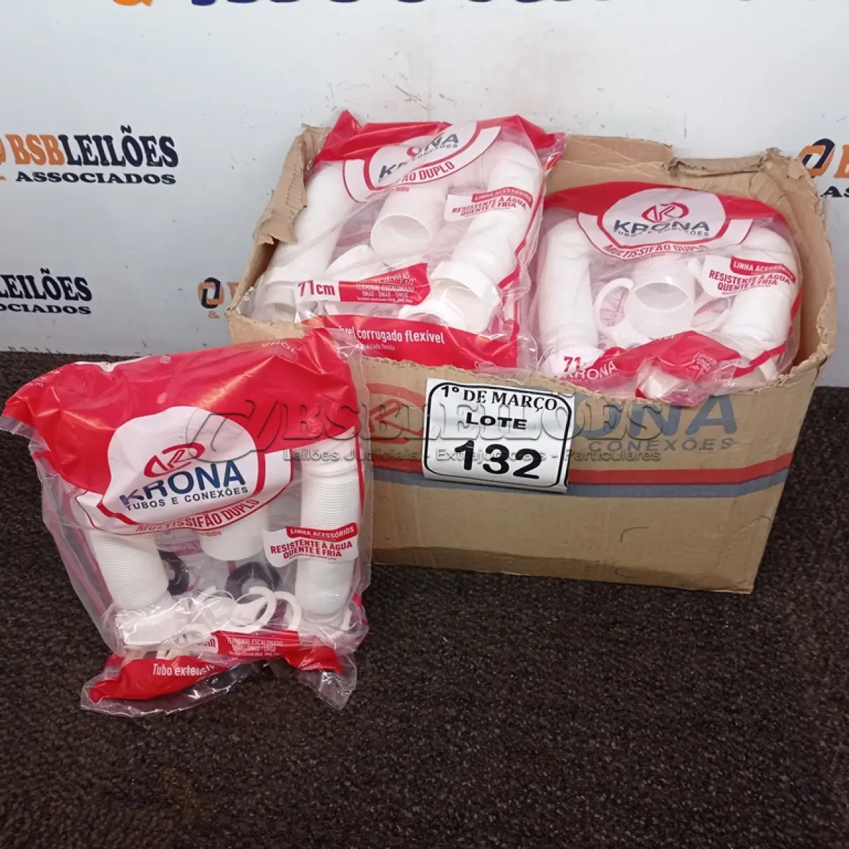 LOTE 132 - 12 MULTI SIFÃO DUPLO MARCA KRONA. (NOVO) (NO ESTADO) ATENÇÃO! FAZER A VISITAÇÃO ANTES DE ARREMATAR, NÃO SABEMOS SE FUNCIONA. LEILÃO NÃO TEM GARANTIA E NEM DEVOLUÇÃO, SUJEITO A POSSÍVEIS AVARIAS VISÍVEIS/OCULTAS E/OU AUSÊNCIA DE COMPONENTES.