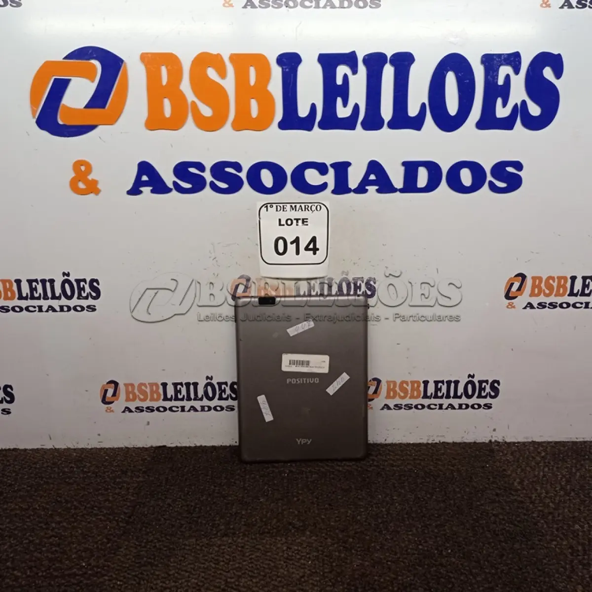 LOTE 014 - 01 TABLET DE 16GB MARCA POSITIVO SEM FONTE. (NO ESTADO) ATENÇÃO! FAZER A VISITAÇÃO ANTES DE ARREMATAR, NÃO SABEMOS SE FUNCIONA. LEILÃO NÃO TEM GARANTIA E NEM DEVOLUÇÃO, SUJEITO A POSSÍVEIS AVARIAS VISÍVEIS/OCULTAS E/OU AUSÊNCIA DE COMPONENTES.