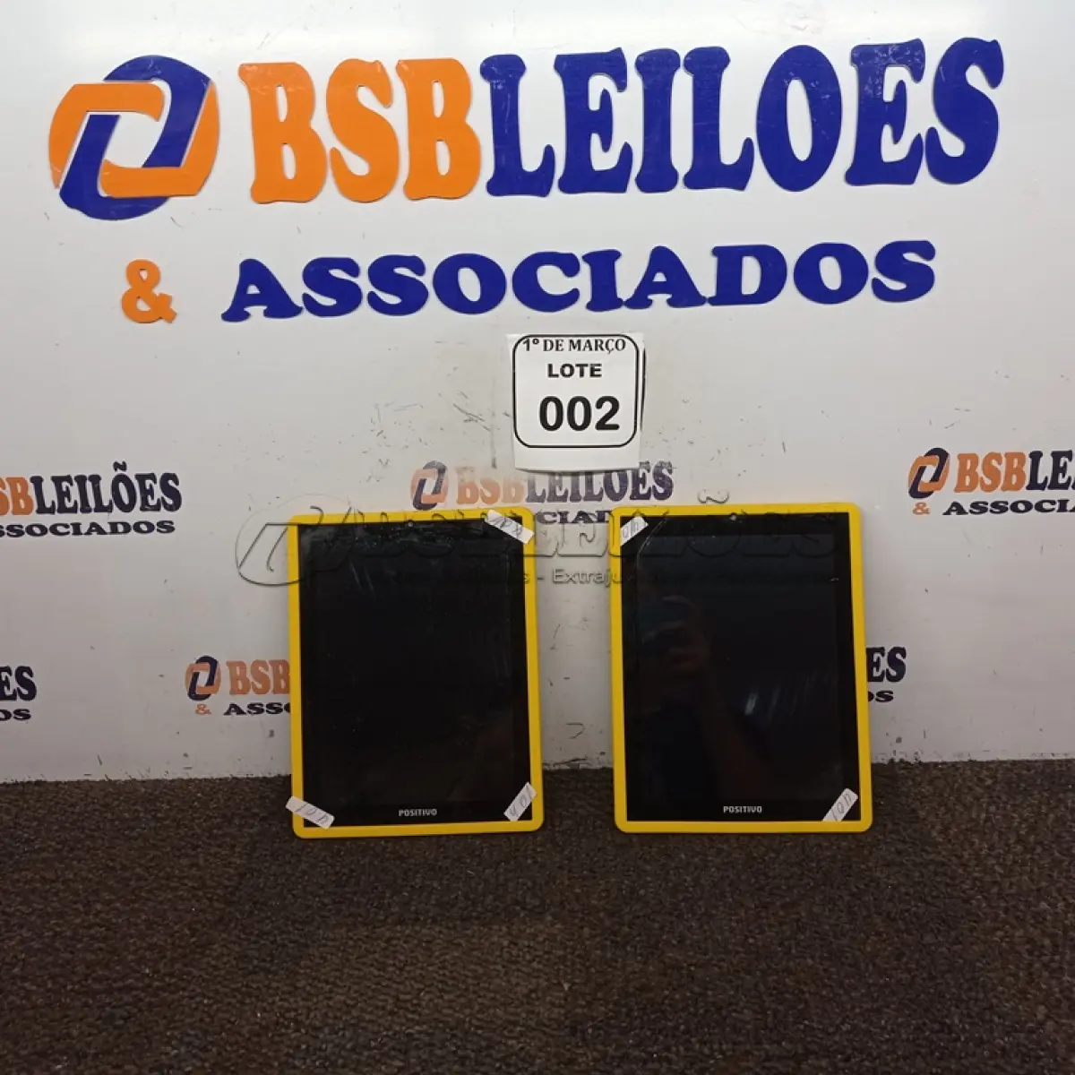 LOTE 002 - 02 TABLET’S SEM CARREGADOR MARCA POSITIVO. (NO ESTADO) ATENÇÃO! FAZER A VISITAÇÃO ANTES DE ARREMATAR, NÃO SABEMOS SE FUNCIONA. LEILÃO NÃO TEM GARANTIA E NEM DEVOLUÇÃO, SUJEITO A POSSÍVEIS AVARIAS VISÍVEIS/OCULTAS E/OU AUSÊNCIA DE COMPONENTES.