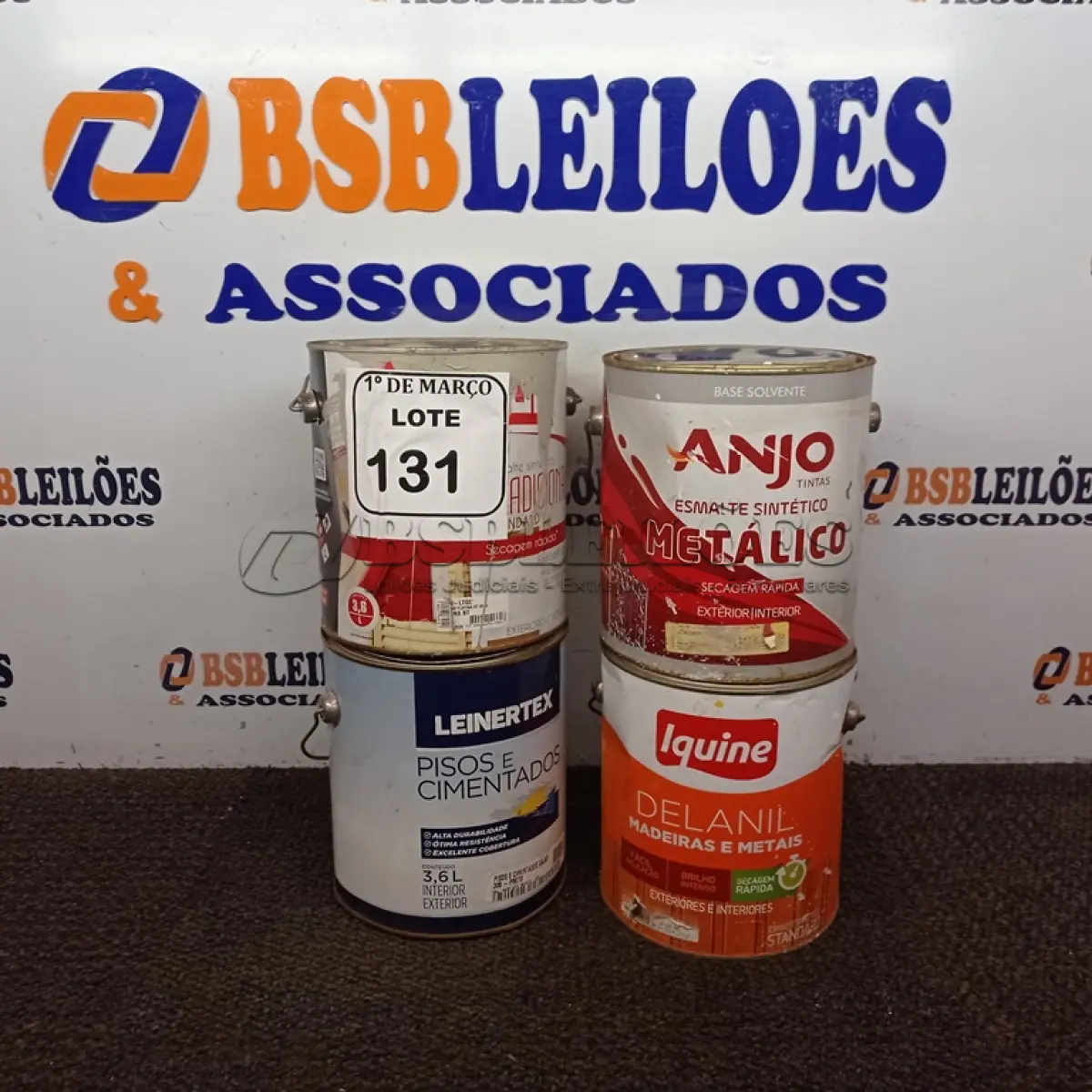 LOTE 131 - 04 LATAS DE TINTAS DE 3,6L MARCAS E MODELOS DIVERSOS SENDO 01 LACRADA PARA PISO E CIMENTADOS NA COR PRETA. (NO ESTADO) ATENÇÃO! FAZER A VISITAÇÃO ANTES DE ARREMATAR, NÃO SABEMOS SE FUNCIONA. LEILÃO NÃO TEM GARANTIA E NEM DEVOLUÇÃO, SUJEITO A POSSÍVEIS AVARIAS VISÍVEIS/OCULTAS E/OU AUSÊNCIA DE COMPONENTES.