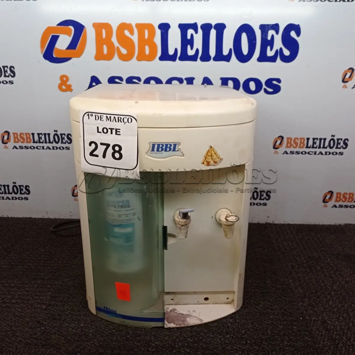 LOTE 278 - 01 BEBEDOURO DE BANCADA IBBL. (NO ESTADO) ATENÇÃO! FAZER A VISITAÇÃO ANTES DE ARREMATAR, NÃO SABEMOS SE FUNCIONA. LEILÃO NÃO TEM GARANTIA E NEM DEVOLUÇÃO, SUJEITO A POSSÍVEIS AVARIAS VISÍVEIS/OCULTAS E/OU AUSÊNCIA DE COMPONENTES.