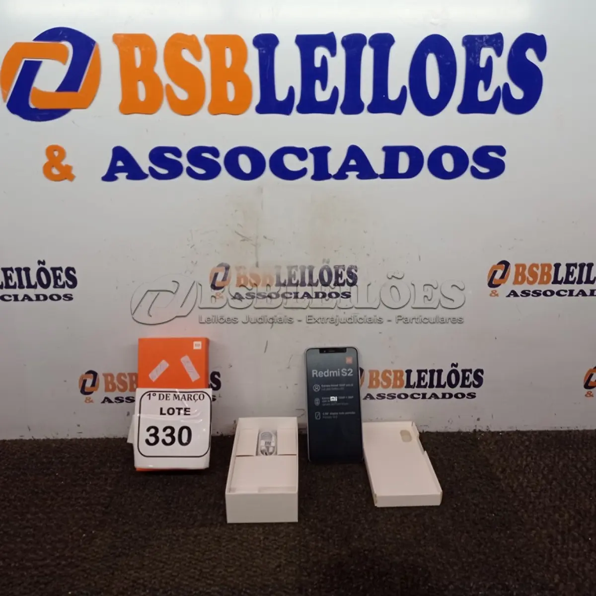 LOTE 330 - 01 CELULAR READMI S2 (NOVO). (NO ESTADO) ATENÇÃO! FAZER A VISITAÇÃO ANTES DE ARREMATAR, NÃO SABEMOS SE FUNCIONA. LEILÃO NÃO TEM GARANTIA E NEM DEVOLUÇÃO, SUJEITO A POSSÍVEIS AVARIAS VISÍVEIS/OCULTAS E/OU AUSÊNCIA DE COMPONENTES.