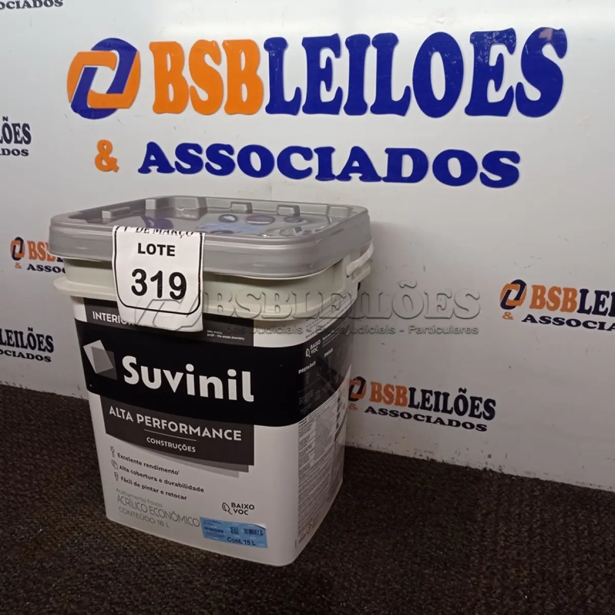 LOTE 319 - 01 GALÃO DE TINTA SUVINIL DE 18L PARA INTERIORES ACABAMENTO FOSCO BRANCO. (NOVO) (NO ESTADO) ATENÇÃO! FAZER A VISITAÇÃO ANTES DE ARREMATAR, NÃO SABEMOS SE FUNCIONA. LEILÃO NÃO TEM GARANTIA E NEM DEVOLUÇÃO, SUJEITO A POSSÍVEIS AVARIAS VISÍVEIS/OCULTAS E/OU AUSÊNCIA DE COMPONENTES.