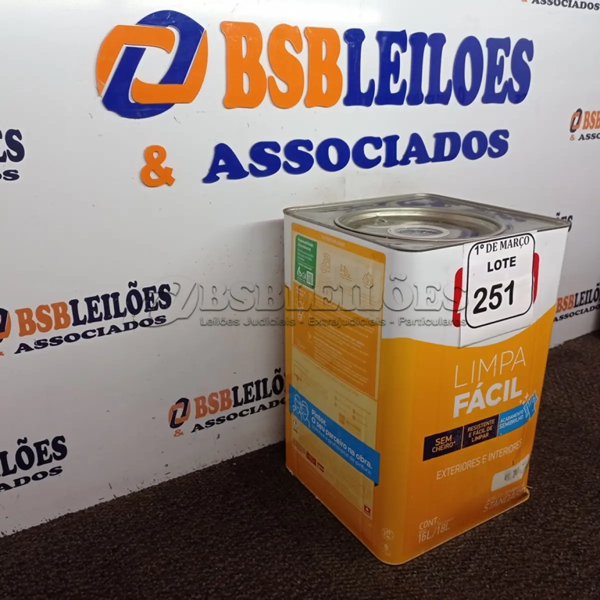 LOTE 251 - 01 LATA DE TINTA 16L/ 18L INTERIORES/EXTERIORES ACRÍLICO FOSCO IQUINE BASE C.  (NOVO) (NO ESTADO) ATENÇÃO! FAZER A VISITAÇÃO ANTES DE ARREMATAR, NÃO SABEMOS SE FUNCIONA. LEILÃO NÃO TEM GARANTIA E NEM DEVOLUÇÃO, SUJEITO A POSSÍVEIS AVARIAS VISÍVEIS/OCULTAS E/OU AUSÊNCIA DE COMPONENTES.