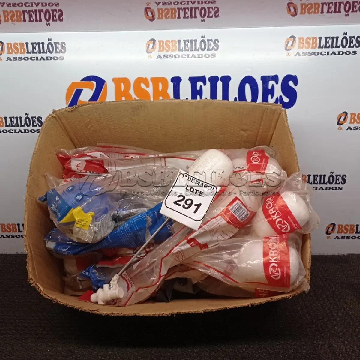 LOTE 291 - 01 LOTE COM BOIAS PARA CAIXA D’AGUA. (NO ESTADO) ATENÇÃO! FAZER A VISITAÇÃO ANTES DE ARREMATAR, NÃO SABEMOS SE FUNCIONA. LEILÃO NÃO TEM GARANTIA E NEM DEVOLUÇÃO, SUJEITO A POSSÍVEIS AVARIAS VISÍVEIS/OCULTAS E/OU AUSÊNCIA DE COMPONENTES.