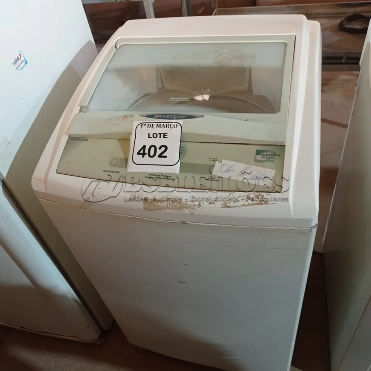 LOTE 402 - 01 MÁQUINA DE LAVAR ROUPAS BRASTEMP 6KG 220V. (NO ESTADO) ATENÇÃO! FAZER A VISITAÇÃO ANTES DE ARREMATAR, NÃO SABEMOS SE FUNCIONA. LEILÃO NÃO TEM GARANTIA E NEM DEVOLUÇÃO, SUJEITO A POSSÍVEIS AVARIAS VISÍVEIS/OCULTAS E/OU AUSÊNCIA DE COMPONENTES.