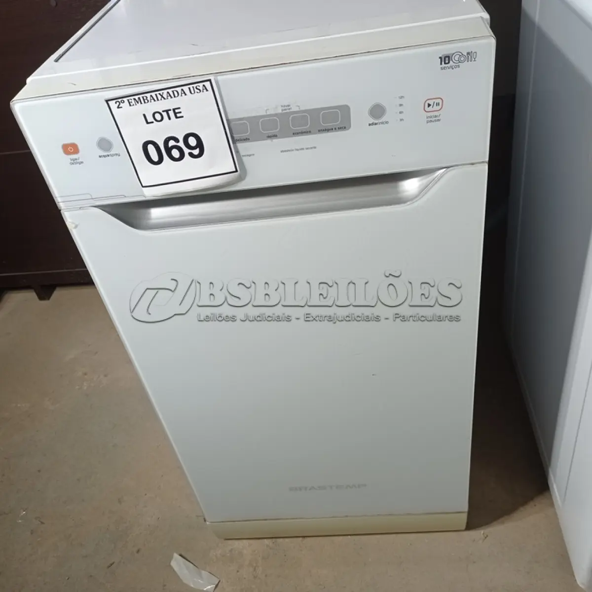 LOTE 069 - 01 MÁQUINA DE LAVAR LOUÇA 220V (DISHWASHER ). (NO ESTADO EM QUE SE ENCONTRA. SUJEITO A AVARIAS OCULTAS/VISÍVEIS.) BF8718S
