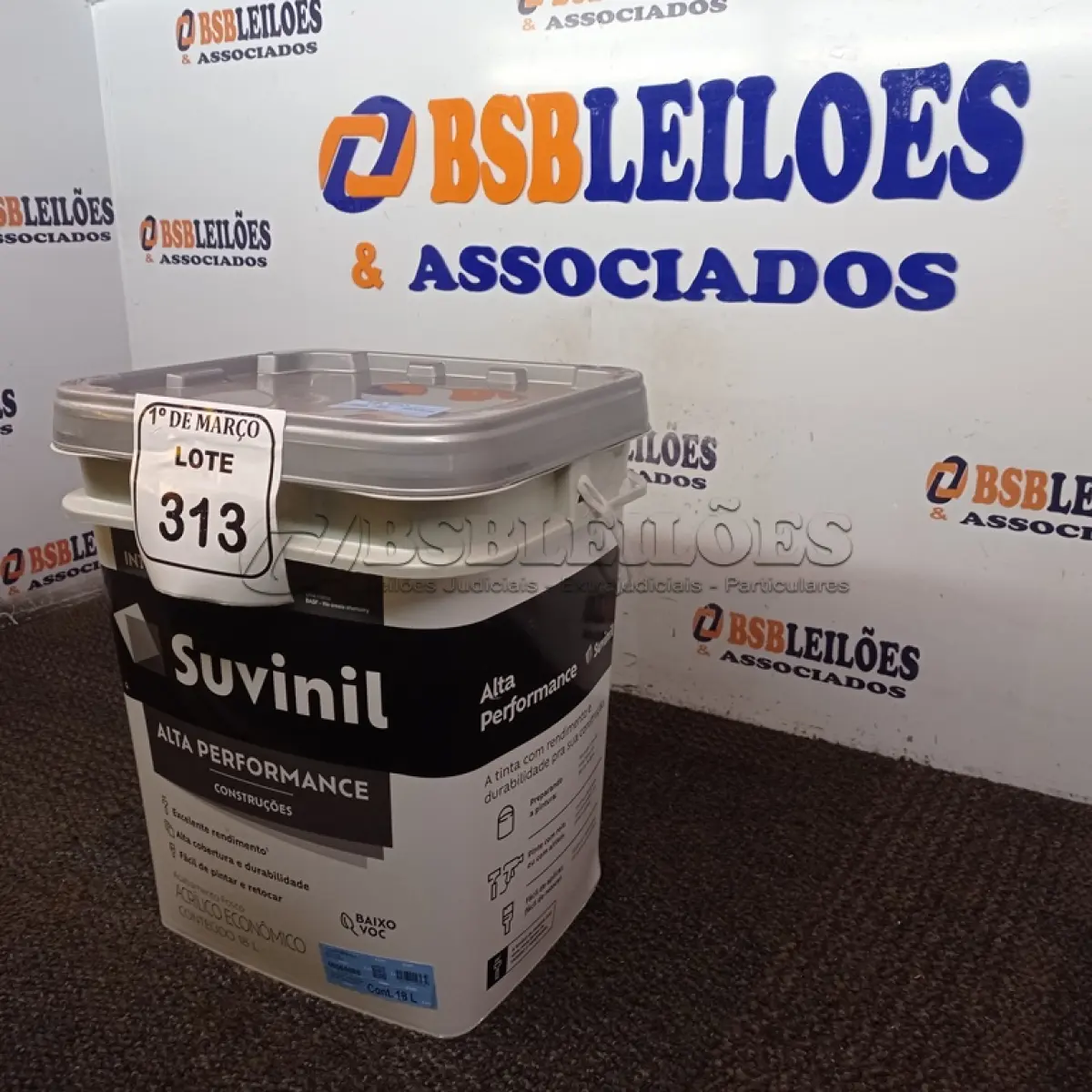 LOTE 313 - 01 GALÃO DE TINTA SUVINIL DE 18L PARA INTERIORES ACABAMENTO FOSCO BRANCO. (NOVO) (NO ESTADO) ATENÇÃO! FAZER A VISITAÇÃO ANTES DE ARREMATAR, NÃO SABEMOS SE FUNCIONA. LEILÃO NÃO TEM GARANTIA E NEM DEVOLUÇÃO, SUJEITO A POSSÍVEIS AVARIAS VISÍVEIS/OCULTAS E/OU AUSÊNCIA DE COMPONENTES.