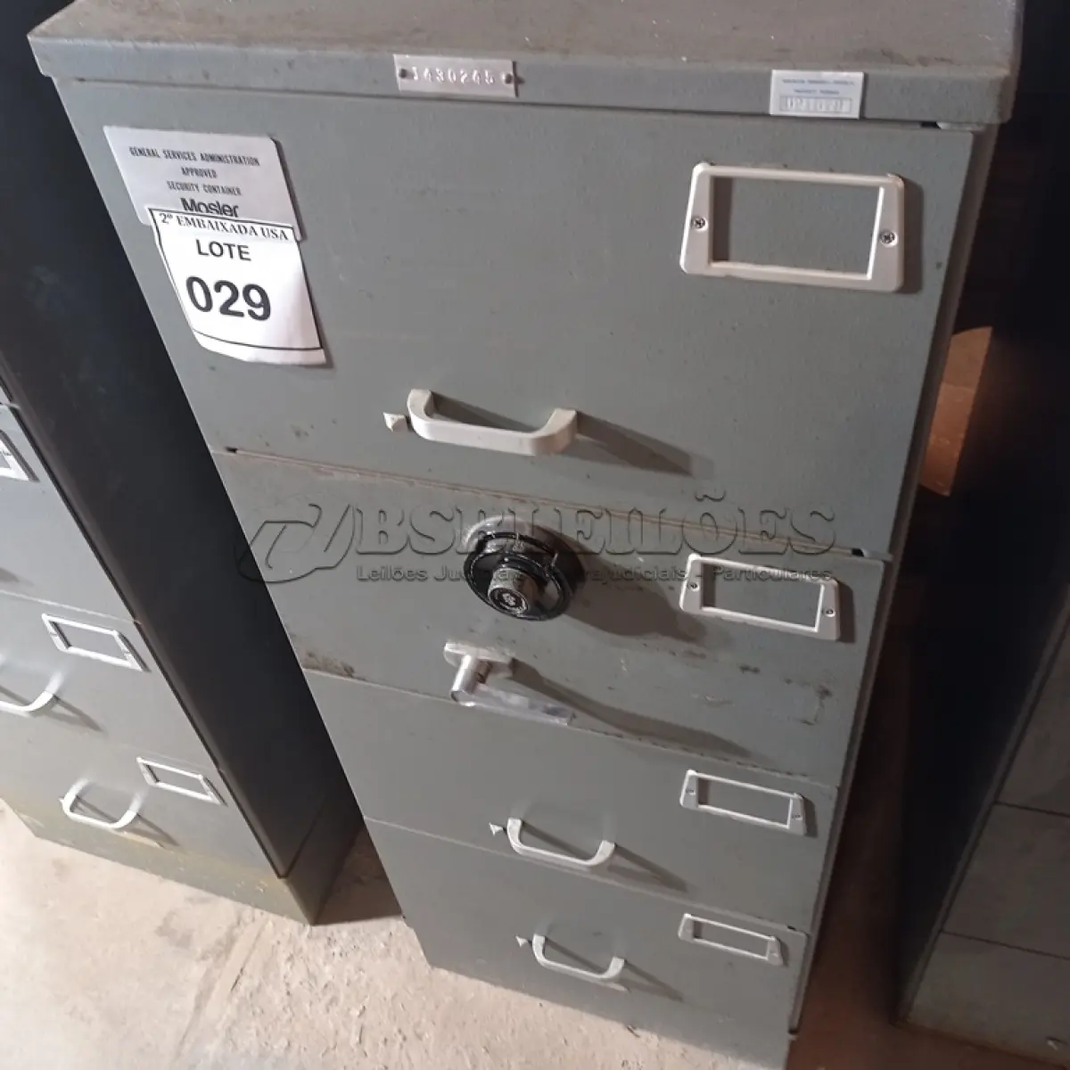 LOTE 029 - 01 SAFE (COFRE). 1430245 (NO ESTADO EM QUE SE ENCONTRA. SUJEITO A AVARIAS OCULTAS/VISÍVEIS.)