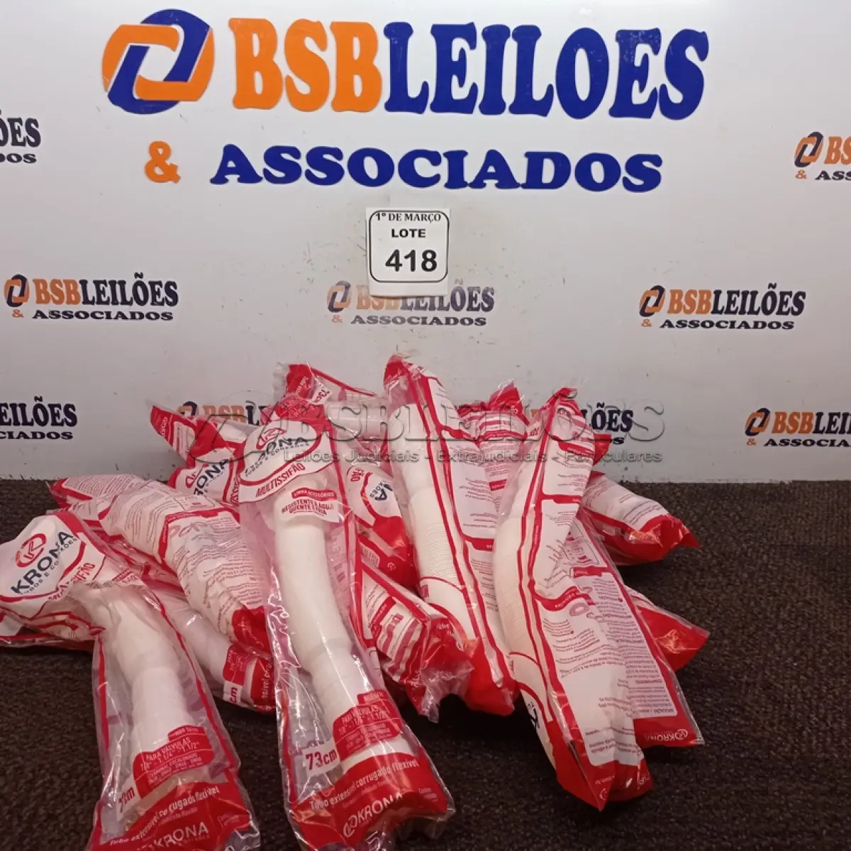 LOTE 418 - 01 LOTE COM SIFÕES SIMPLES. (NO ESTADO) ATENÇÃO! FAZER A VISITAÇÃO ANTES DE ARREMATAR, NÃO SABEMOS SE FUNCIONA. LEILÃO NÃO TEM GARANTIA E NEM DEVOLUÇÃO, SUJEITO A POSSÍVEIS AVARIAS VISÍVEIS/OCULTAS E/OU AUSÊNCIA DE COMPONENTES.