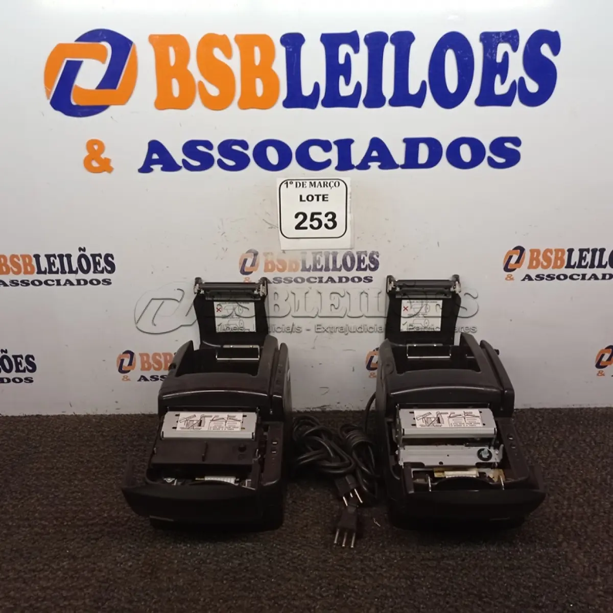 LOTE 253 - 02 IMPRESSORAS TÉRMICAS NÃO FISCAIS PMF. (NO ESTADO) ATENÇÃO! FAZER A VISITAÇÃO ANTES DE ARREMATAR, NÃO SABEMOS SE FUNCIONA. LEILÃO NÃO TEM GARANTIA E NEM DEVOLUÇÃO, SUJEITO A POSSÍVEIS AVARIAS VISÍVEIS/OCULTAS E/OU AUSÊNCIA DE COMPONENTES.