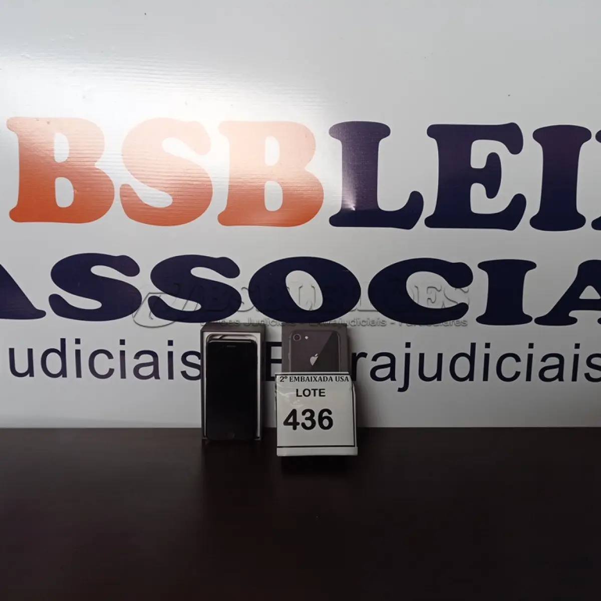 LOTE 436 - 01 IPHONE CD0004208535. (NO ESTADO EM QUE SE ENCONTRA. SUJEITO A AVARIAS OCULTAS/VISÍVEIS.)