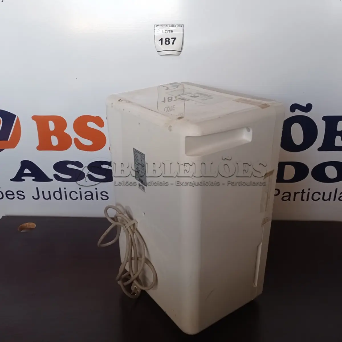 LOTE 187 - 01 DEHUMIDIFIER. 110V. (NO ESTADO EM QUE SE ENCONTRA. SUJEITO A AVARIAS OCULTAS/VISÍVEIS.) AV9848E