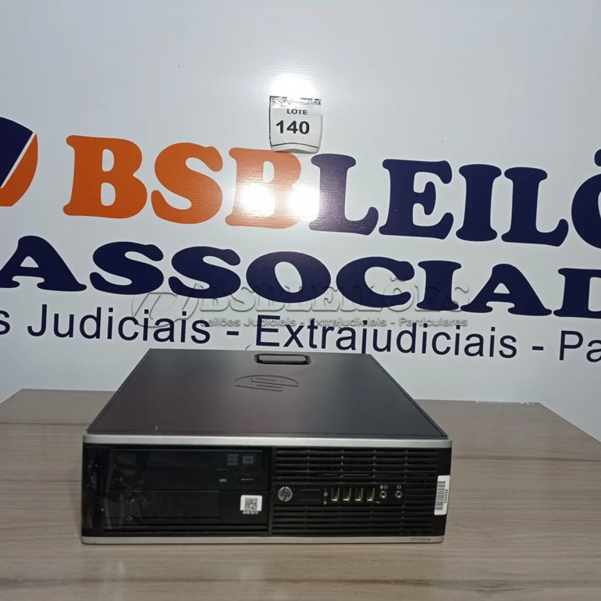 LOTE 140 - 01 CPU HP  4GB  754290. (NO ESTADO EM QUE SE ENCONTRA. SUJEITO A AVARIAS OCULTAS/VISÍVEIS.)