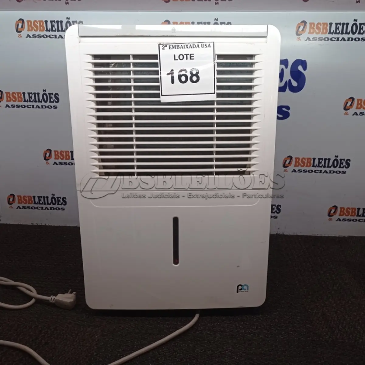 LOTE 168 - 01 DEHUMIDIFIER 110V. (NO ESTADO EM QUE SE ENCONTRA. SUJEITO A AVARIAS OCULTAS/VISÍVEIS.) AV9338S