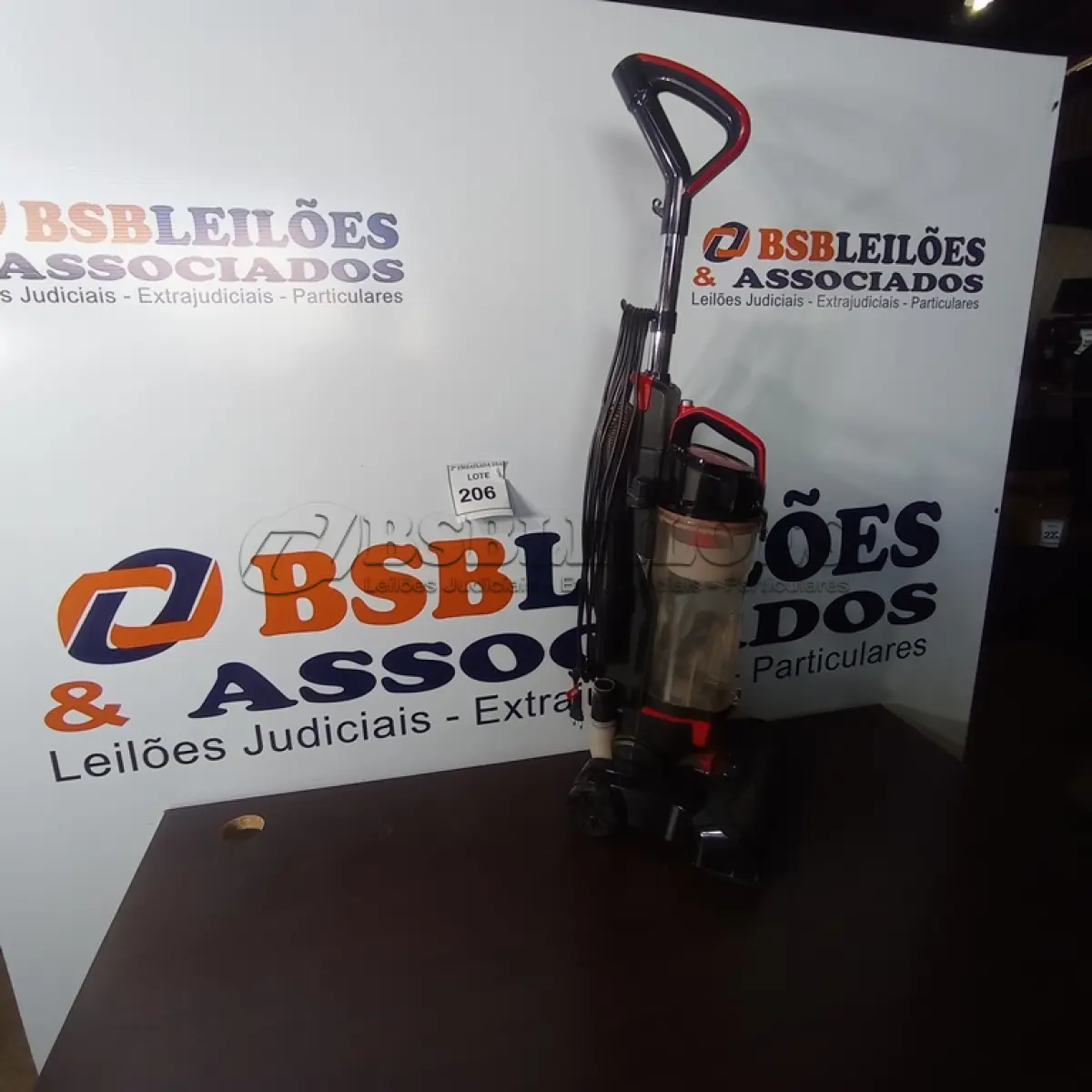 LOTE 206 - 01 ASPIRADOR DE PÓ POWER SPEED 110V.  (VACUUM CLEANER). (NO ESTADO EM QUE SE ENCONTRA. SUJEITO A AVARIAS OCULTAS/VISÍVEIS.) BH1644N