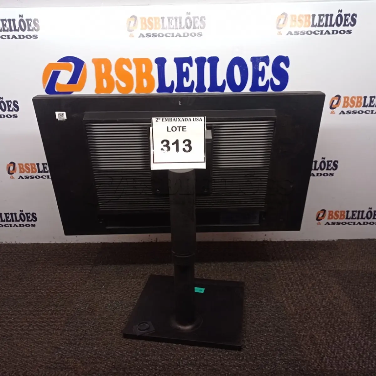 LOTE 313 - 01 MONITOR SAMSUNG. (NO ESTADO EM QUE SE ENCONTRA. SUJEITO A AVARIAS OCULTAS/VISÍVEIS.) BF8654Y