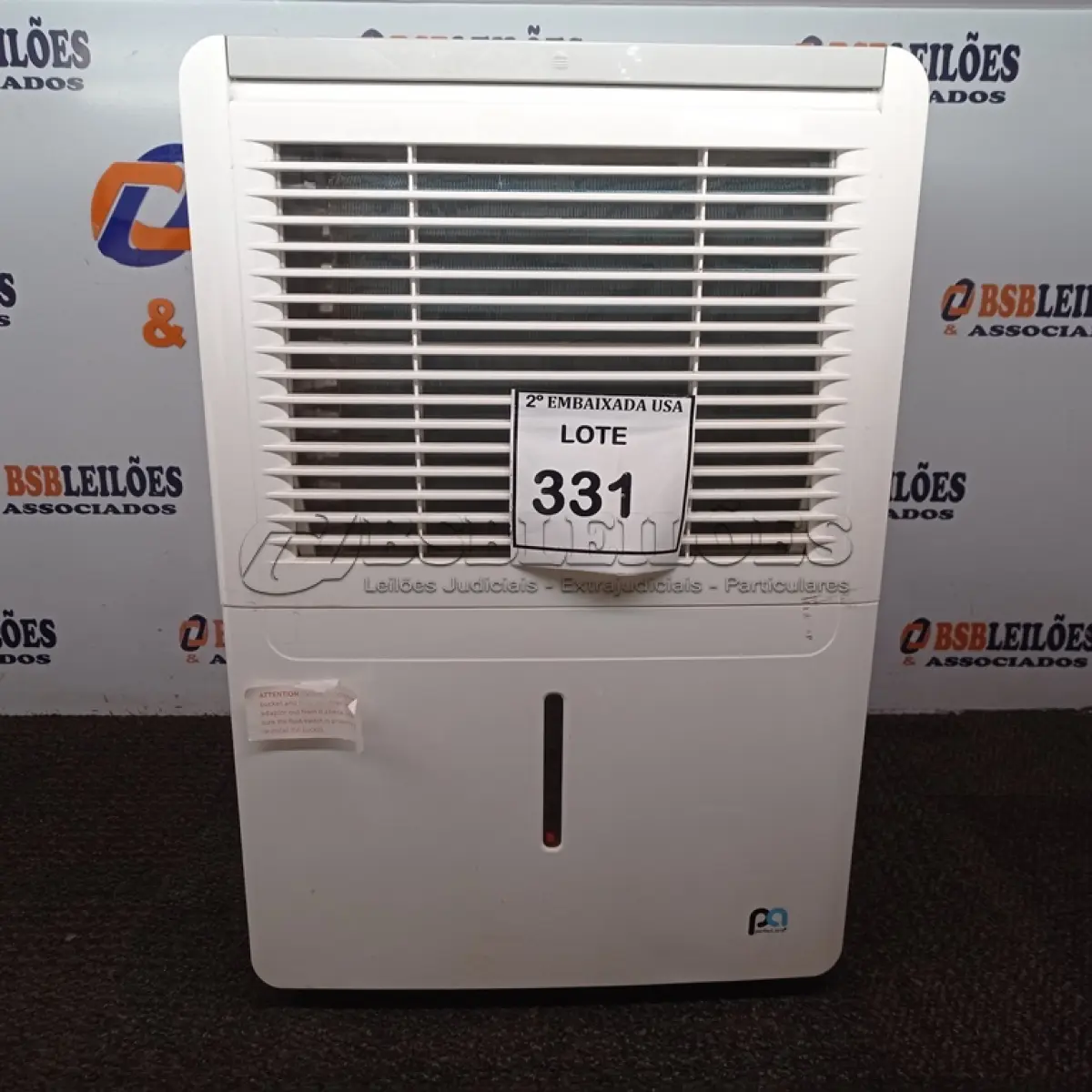 LOTE 331 - 01 DEHUMIDIFIER 110V. (NO ESTADO EM QUE SE ENCONTRA. SUJEITO A AVARIAS OCULTAS/VISÍVEIS.) AV9337P