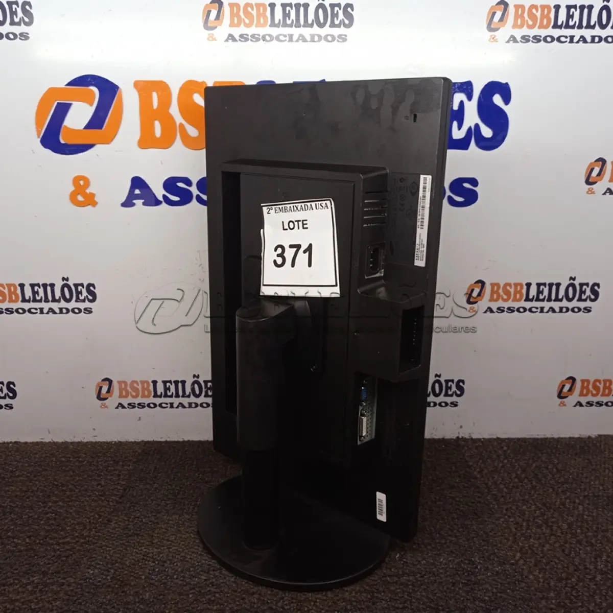 LOTE 371 - 01 MONITOR SAMSUNG Z6LB CL DA 06548D (NO ESTADO EM QUE SE ENCONTRA. SUJEITO A AVARIAS OCULTAS/VISÍVEIS.)