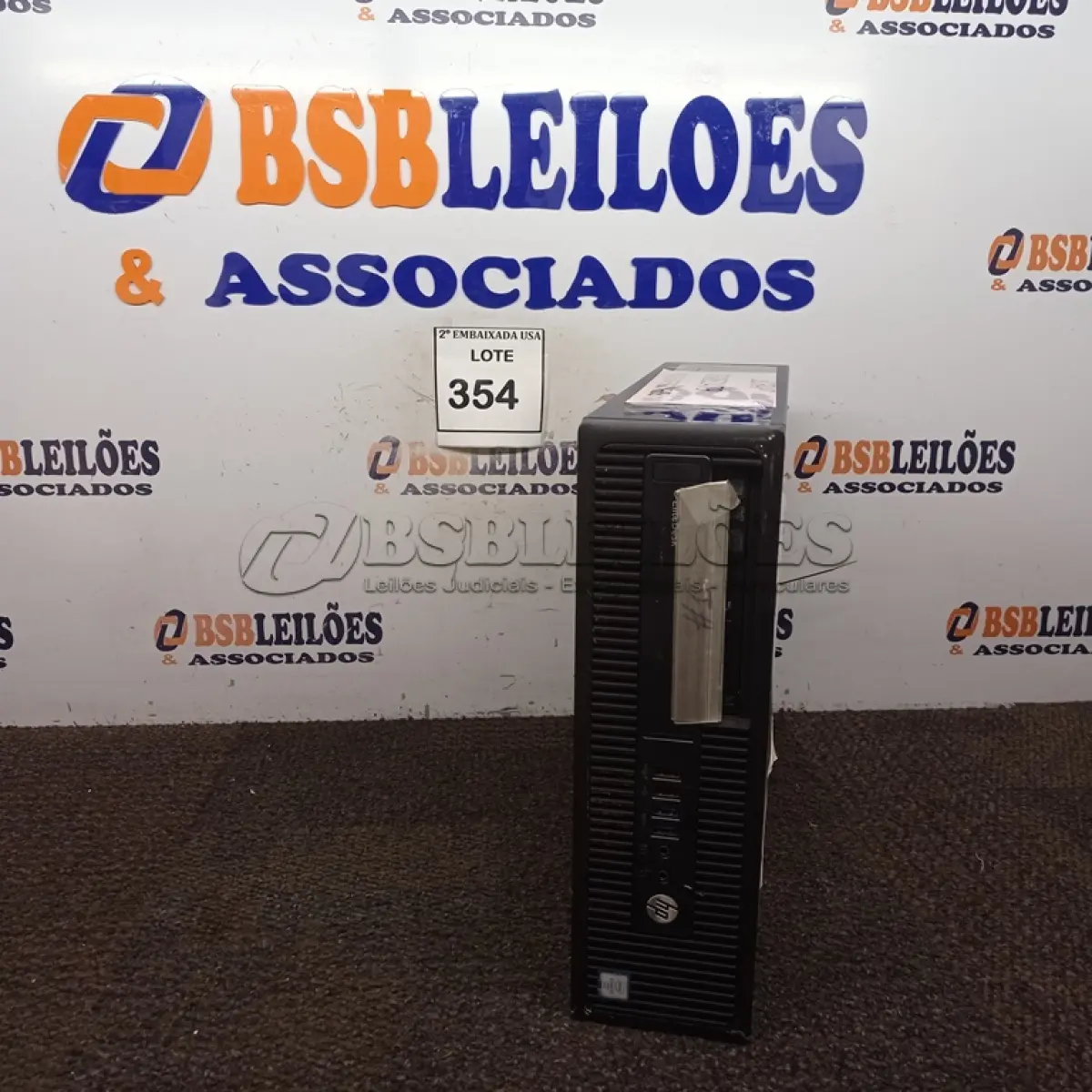 LOTE 354 - 01 CPU HP 16GB-851479. (NO ESTADO EM QUE SE ENCONTRA. SUJEITO A AVARIAS OCULTAS/VISÍVEIS.)