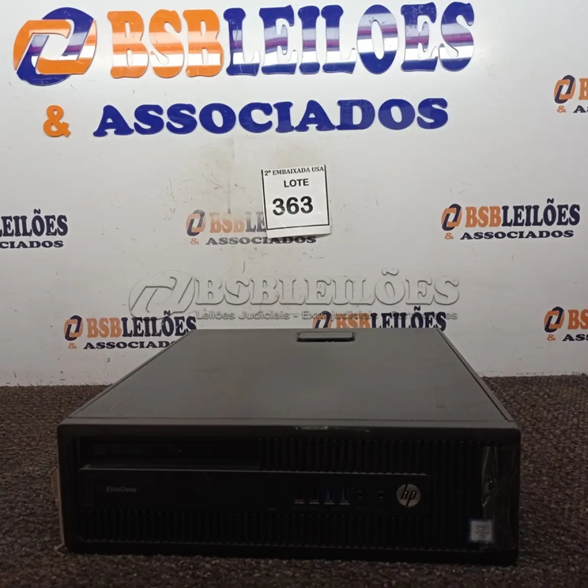 LOTE 363 - 01 CPU HP 851475 SEM MEMÓRIA. (NO ESTADO EM QUE SE ENCONTRA. SUJEITO A AVARIAS OCULTAS/VISÍVEIS.)