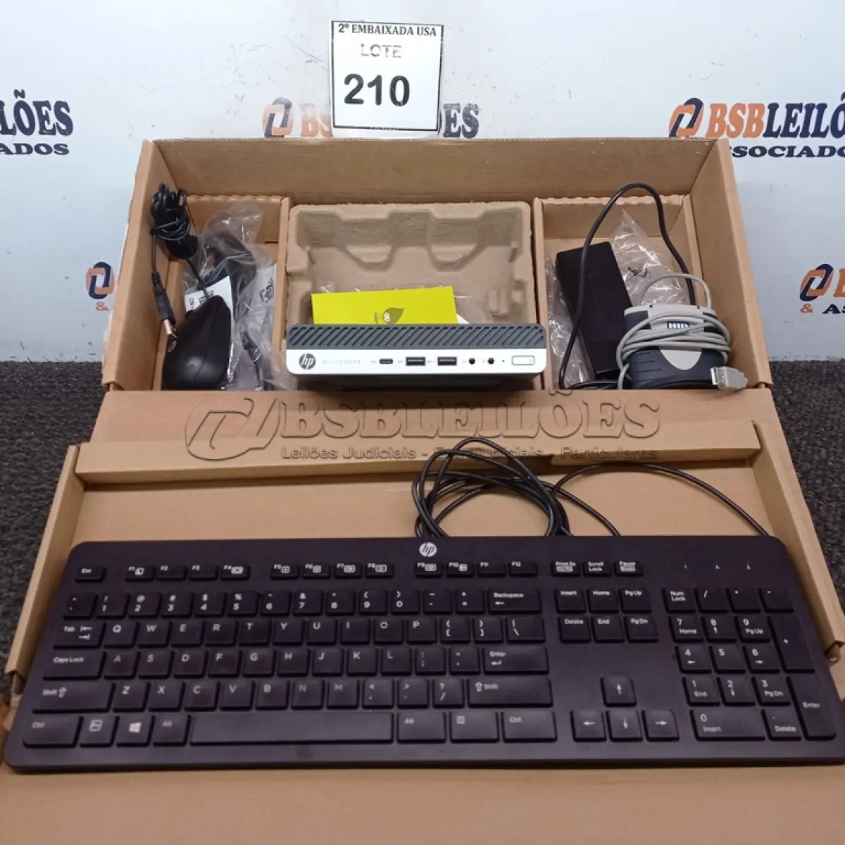 LOTE 210 - 01 CPU DELL, MOUSE, TECLADO E CARREGADOR. (NO ESTADO EM QUE SE ENCONTRA. SUJEITO A AVARIAS OCULTAS/VISÍVEIS.) BD0087A